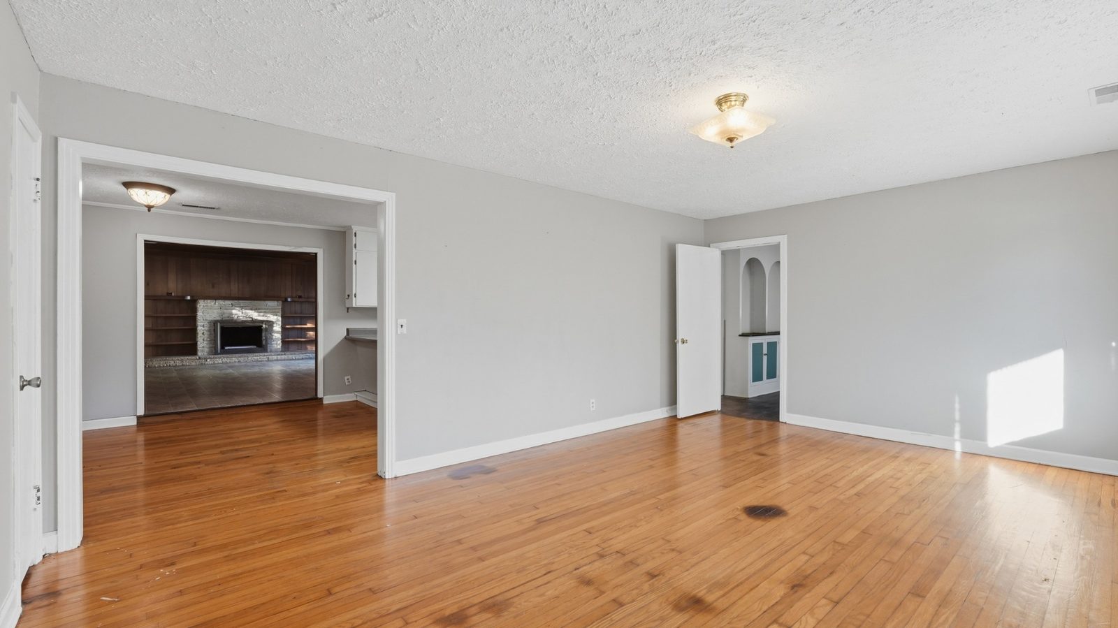Living room with wood floors at 1003 Oak Drive